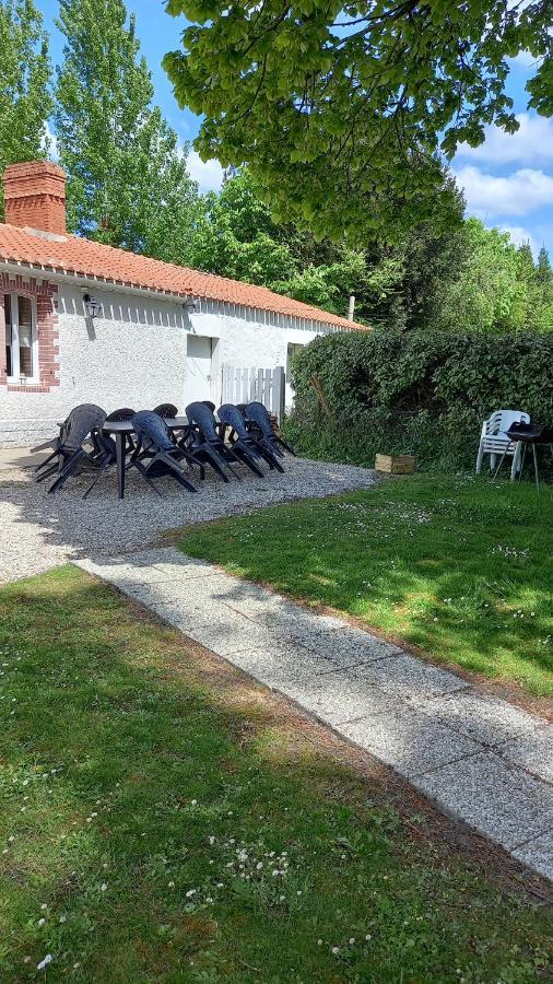 Gite Le Plessis Villa Saint-Urbain  Exteriör bild